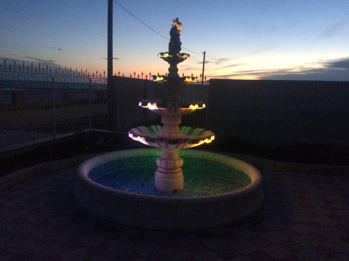 Olimp Hotel Zaliznij Port Kültér fotó