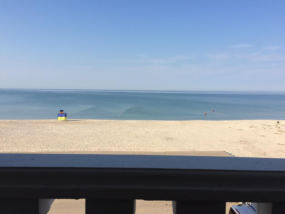 Olimp Hotel Zaliznij Port Kültér fotó